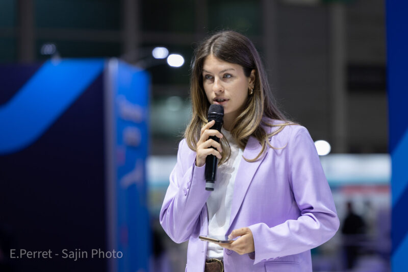 Reportage Corporate Paris - Modération - Stacy ALGRAIN, journaliste